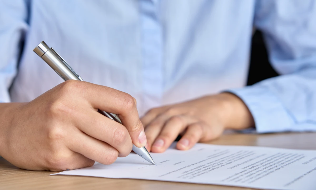 Faire un petit crédit : vos droits et obligations décryptés par un avocat