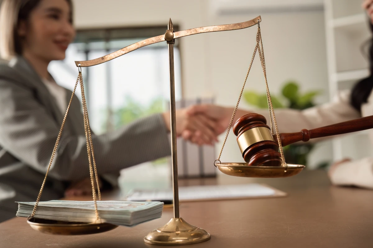 Contester le retrait d'un agrément professionnel : guide juridique complet